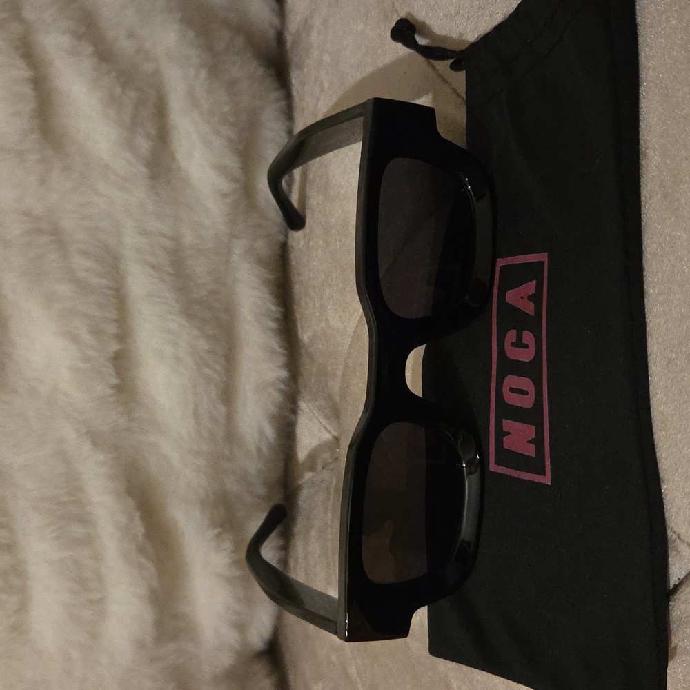 NOCA Black Sunglasses With Soft Bag